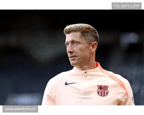 莱万加盟豪门是否属于抱团？