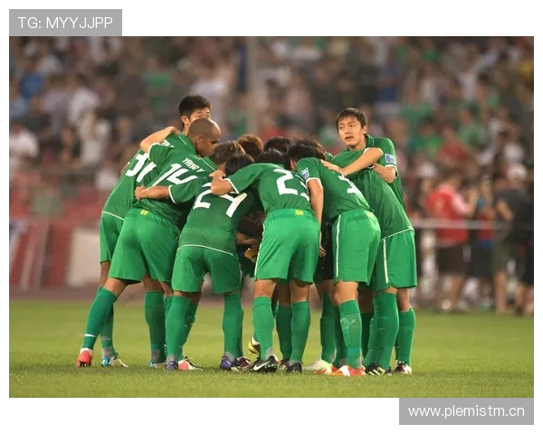 莱比锡红牛资本背景话题持续热议，对俱乐部形象与经营模式产生深远影响